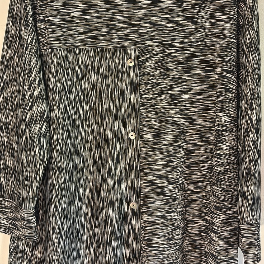 Parsley & Sage Monochrome Striped women’s Top - Picture 9 of 11